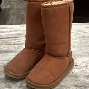 Ugh boots 8